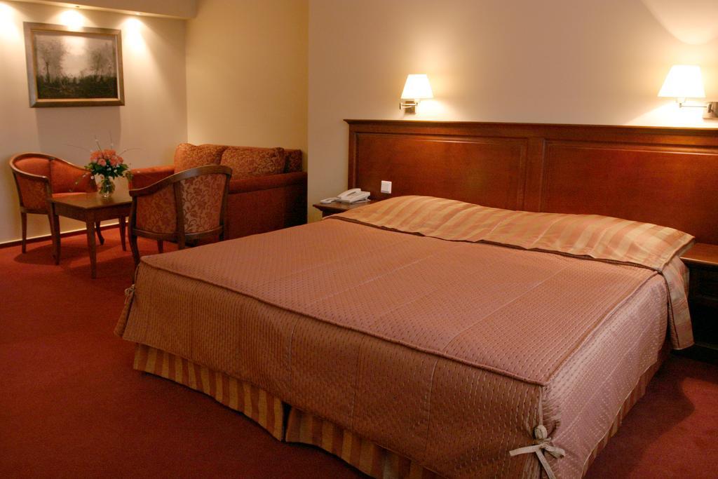 Hotel Prezydencki 3-Star Rzeszów Chambre photo