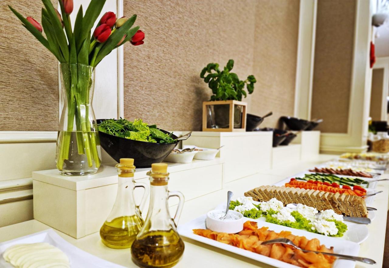 Hotel Prezydencki 3-Star Rzeszów Extérieur photo