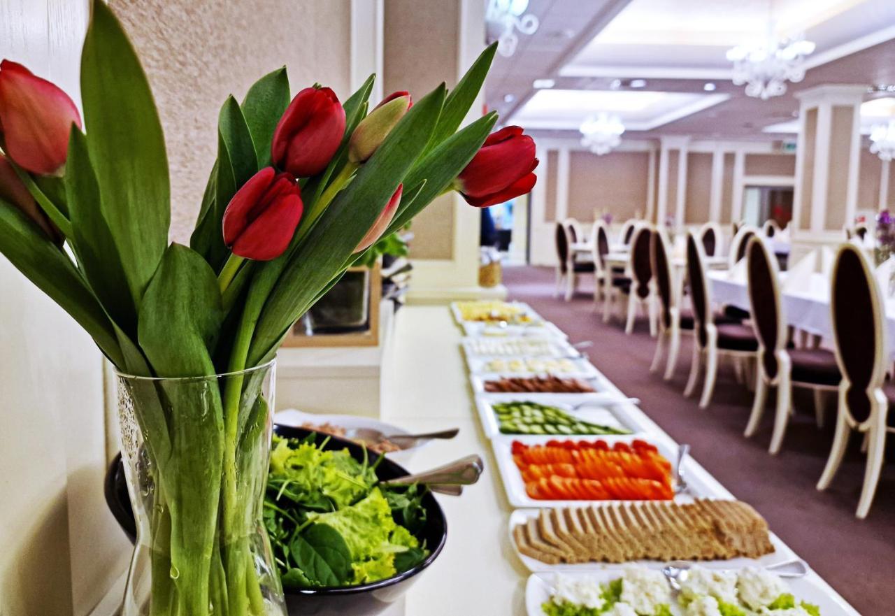 Hotel Prezydencki 3-Star Rzeszów Extérieur photo