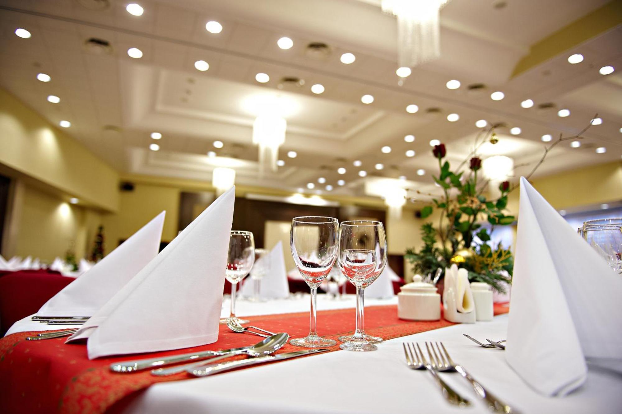 Hotel Prezydencki 3-Star Rzeszów Extérieur photo