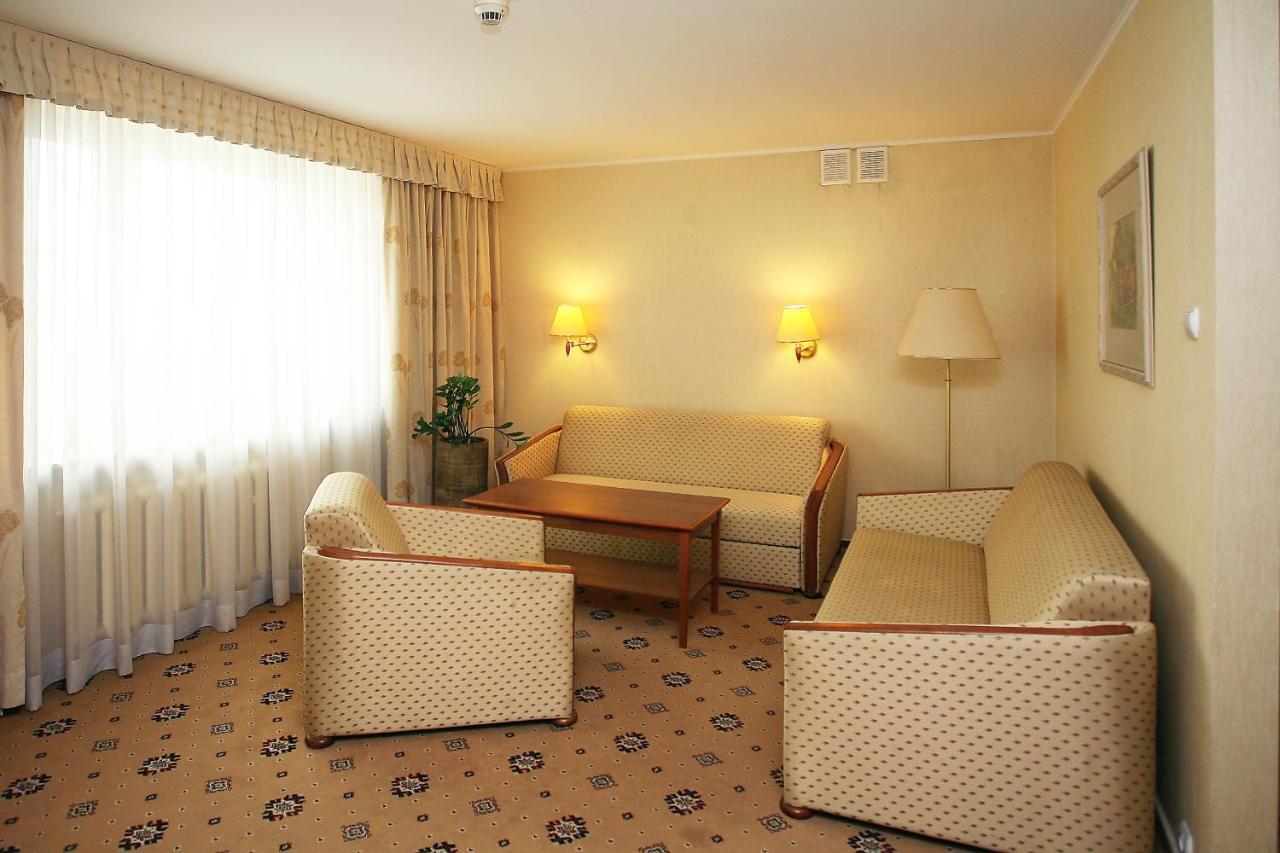Hotel Prezydencki 3-Star Rzeszów Extérieur photo