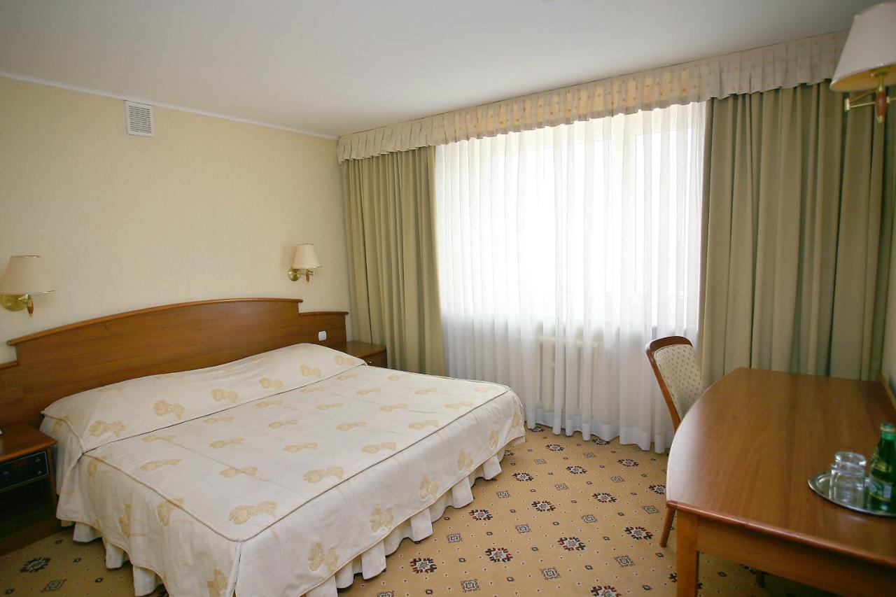 Hotel Prezydencki 3-Star Rzeszów Extérieur photo